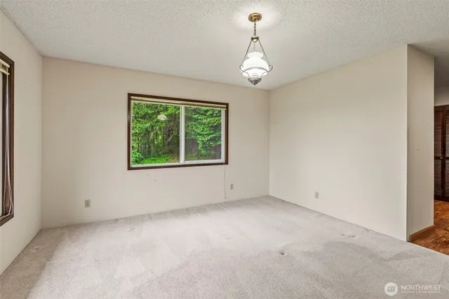 $495,000 | 1086 Highway 4, Cathlamet, WA 98612