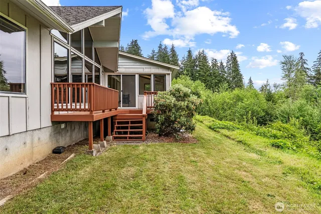 $495,000 | 1086 Highway 4, Cathlamet, WA 98612