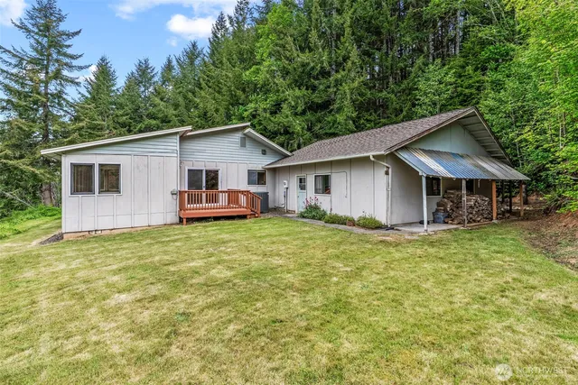 $495,000 | 1086 Highway 4, Cathlamet, WA 98612