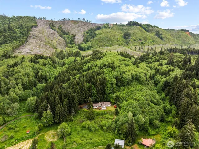 $495,000 | 1086 Highway 4, Cathlamet, WA 98612