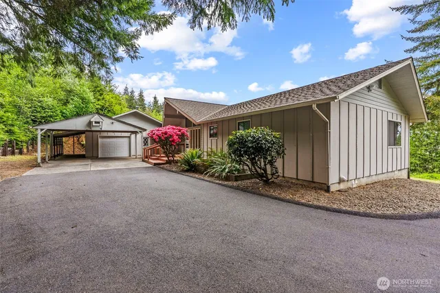 $495,000 | 1086 Highway 4, Cathlamet, WA 98612