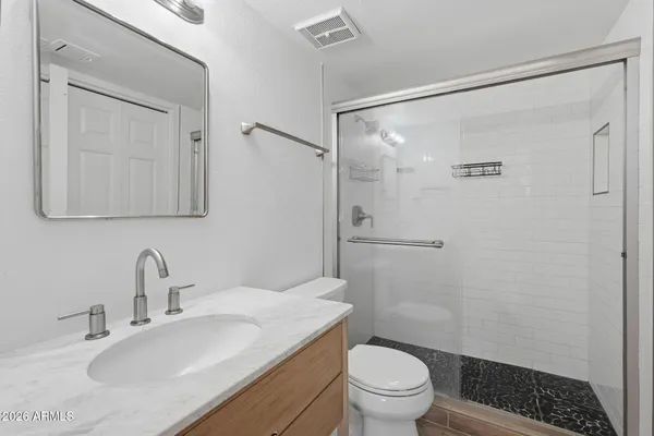 $240,000 | 1720 East Thunderbird Road, Unit 2020, Phoenix, AZ 85022