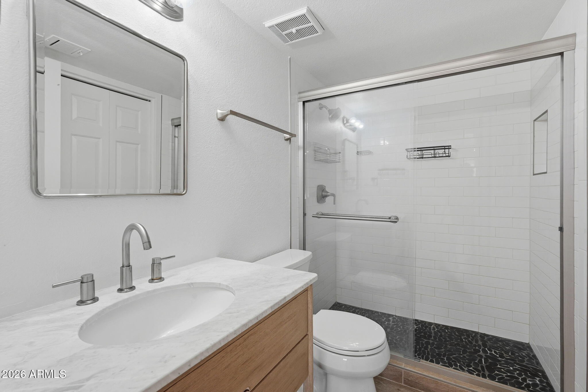 1720 East Thunderbird Road, Unit 2020 Phoenix, AZ 85022 - Photo 11 of 18 Primary Bathroom