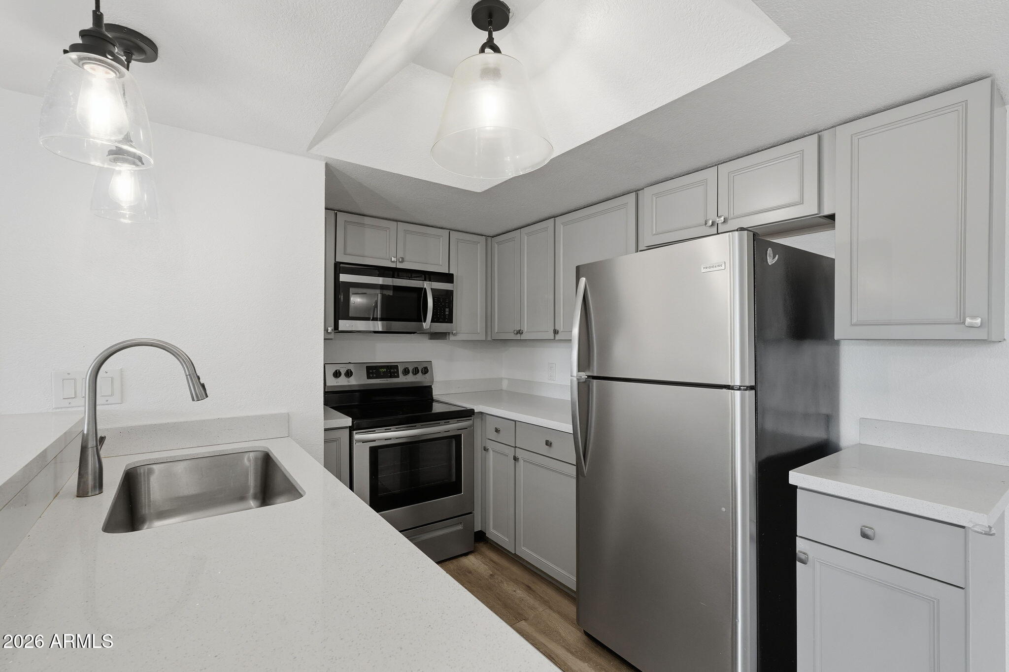 1720 East Thunderbird Road, Unit 2020 Phoenix, AZ 85022 - Photo 6 of 18 Kitchen