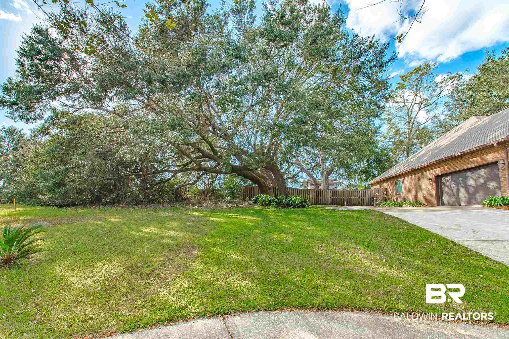 827 Summer Lake Street Fairhope, AL 36532 - Photo 4 of 46
