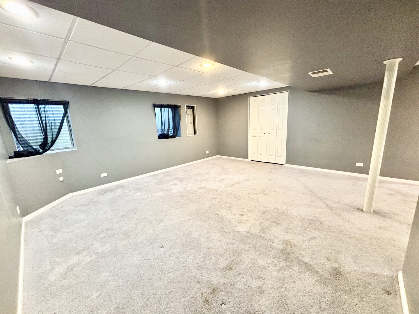 2428 Reflections Drive Aurora, IL 60502 - Photo 14 of 15 a view of an empty room with a window