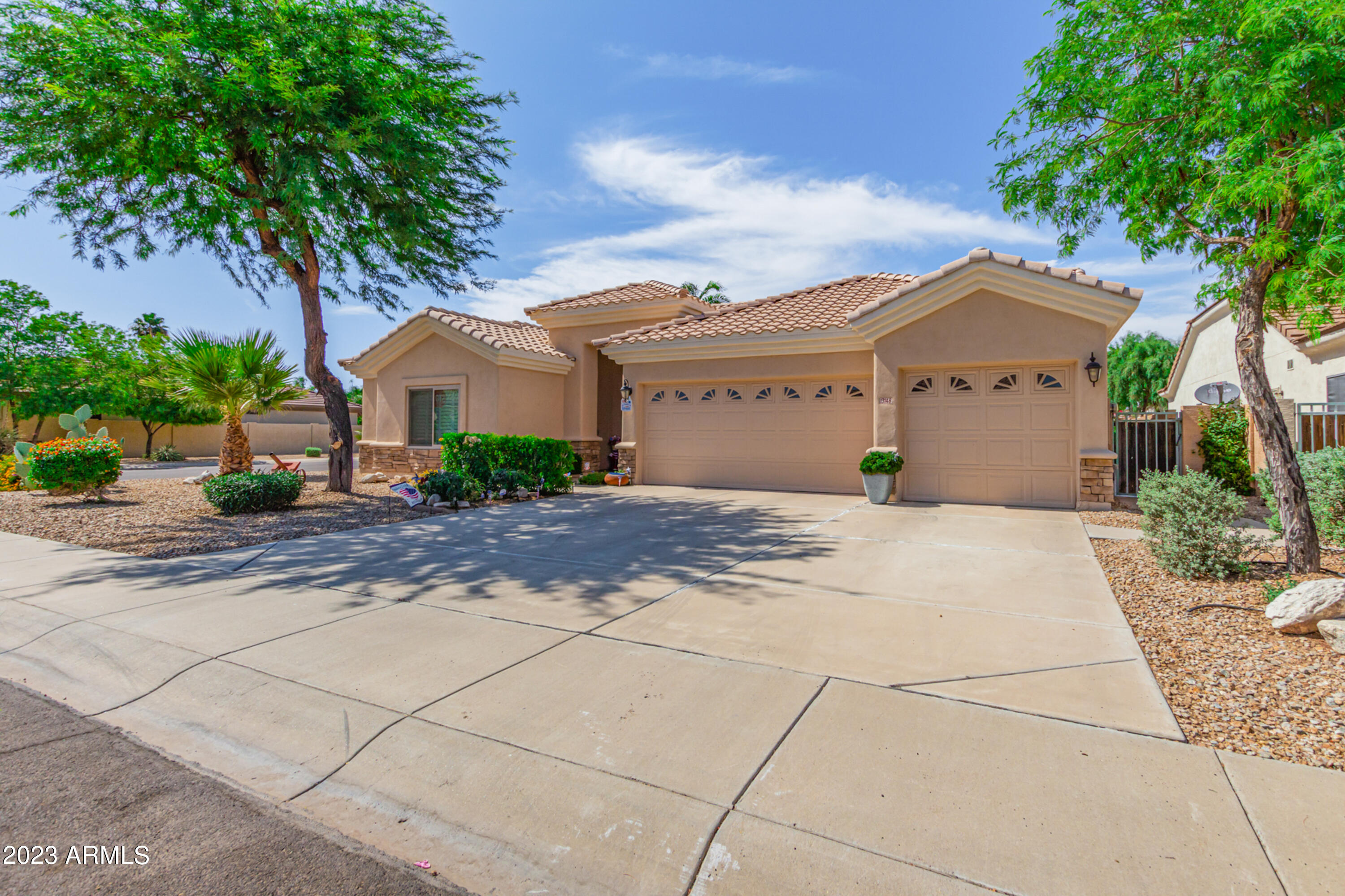 13148 West Granada Road Goodyear, AZ 85395 - Photo 3 of 56 03 - Granada