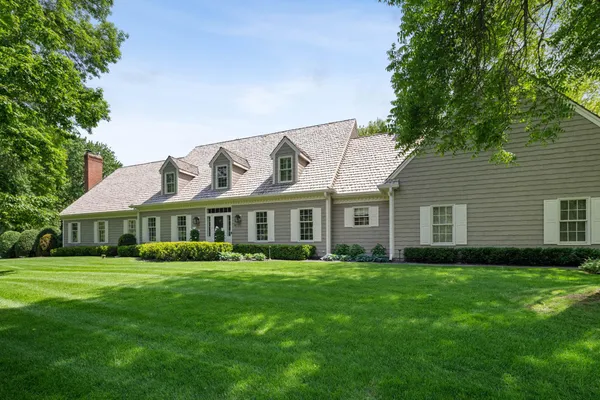 $3,395,000 | 235 Hollander Road, Wayzata, MN 55391