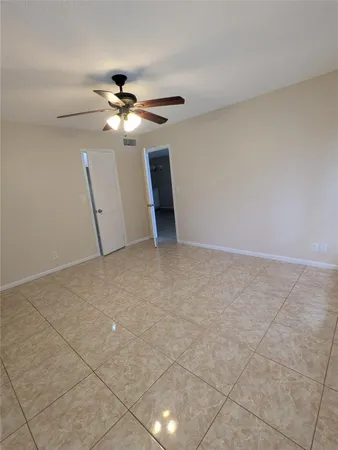 $1,700 | 9800 North Hollybrook Lake Drive, Unit 9303, Pembroke Pines, FL 33025