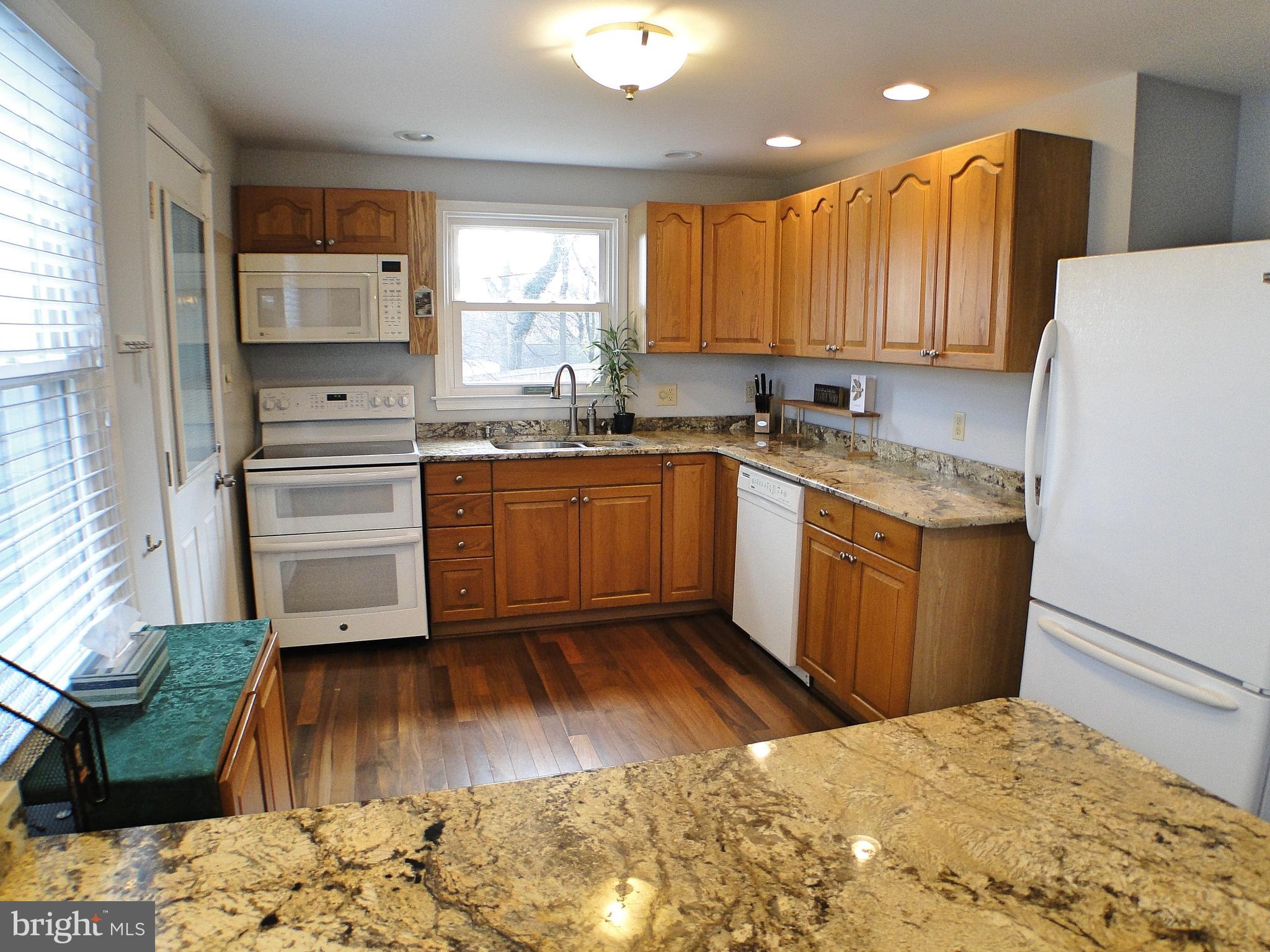 125 Beechwood Road Newtown Square, PA 19073 - Photo 14 of 34 125 Beechwood Rd, Newtown Square PA 19073 Kitchen