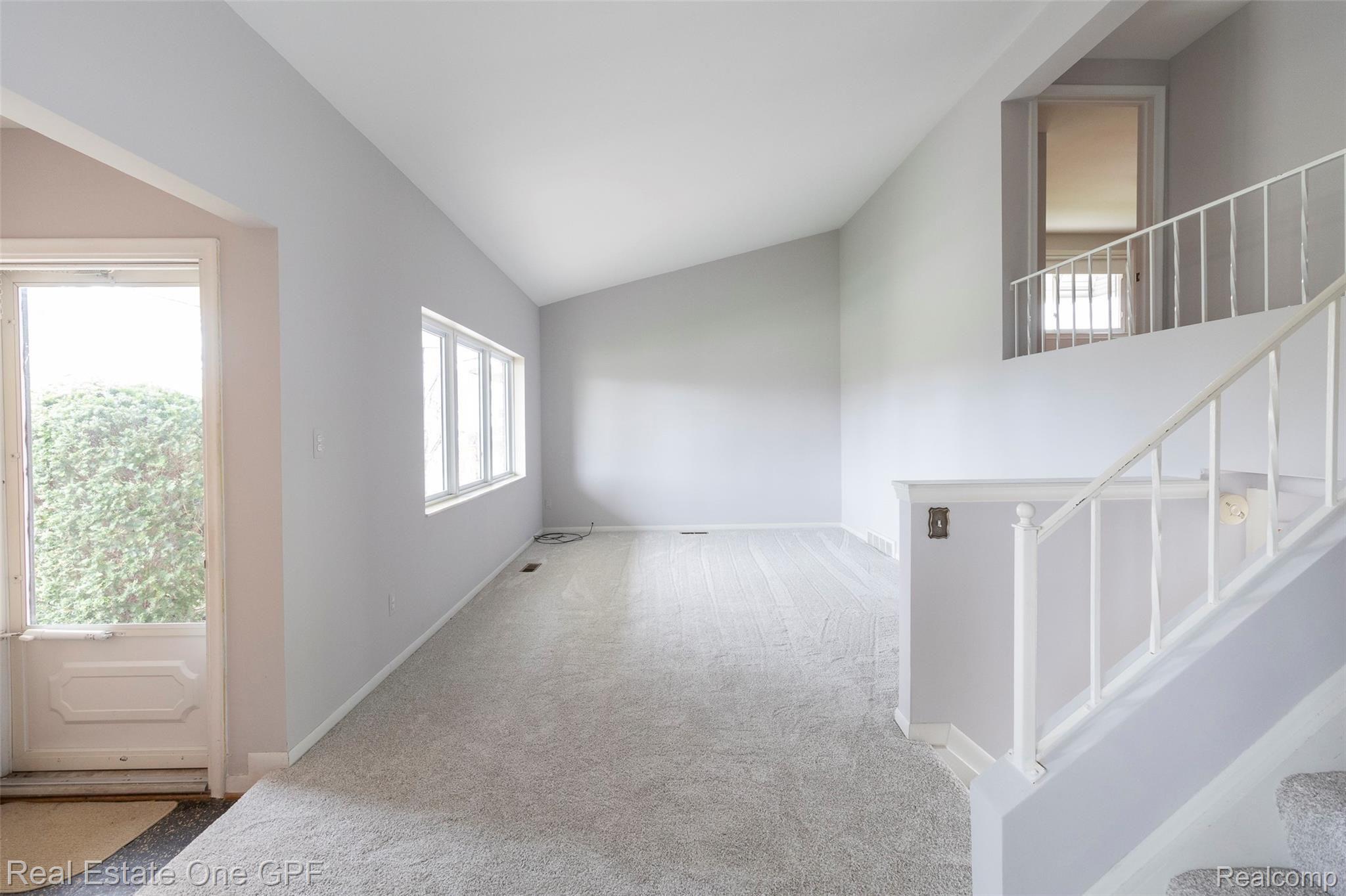 18210 Rainbow Road Fraser, MI 48026 - Photo 9 of 41 010- 18021 Rainbow Road - OnDemand Pix Photography.jpg