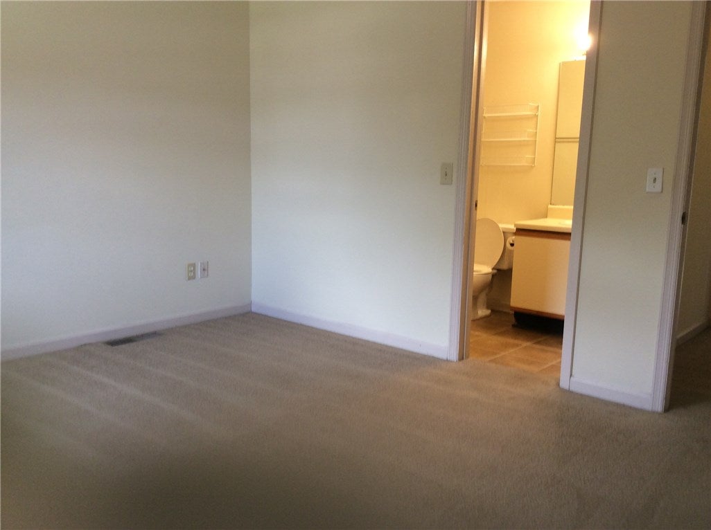 1761 Wire Road, Unit 110 Auburn, AL 36832 - Photo 8 of 13 Gallery Image 8