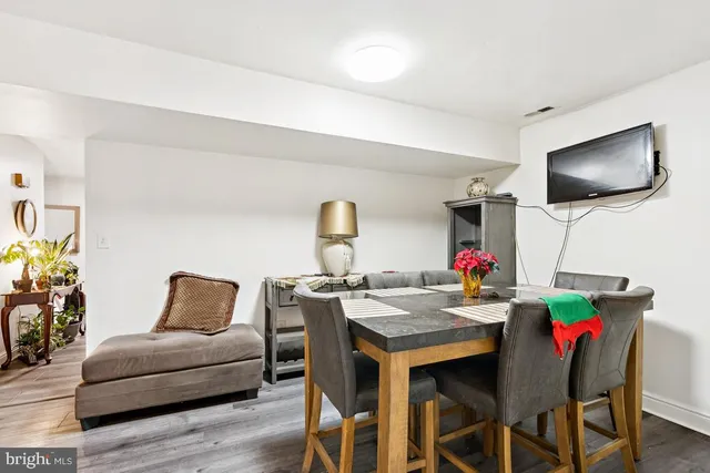 $249,000 | 18 East 4th Street, Burlington, NJ 08016