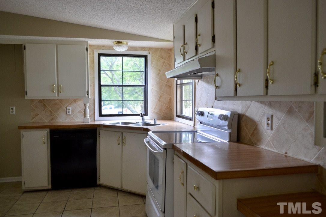 8363 Raleigh Road Benson, NC 27504 - Photo 10 of 24 Gallery Image 10
