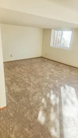 $2,600 | 9 Heights Road Northeast, St. Michael, MN 55376