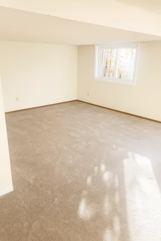 $2,600 | 9 Heights Road Northeast, St. Michael, MN 55376