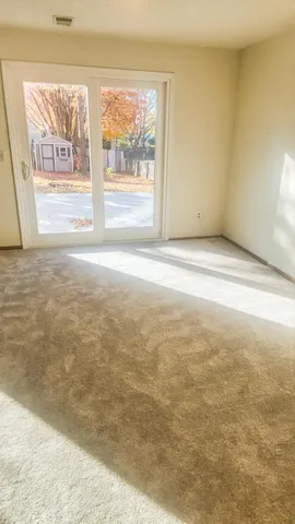 $2,600 | 9 Heights Road Northeast, St. Michael, MN 55376