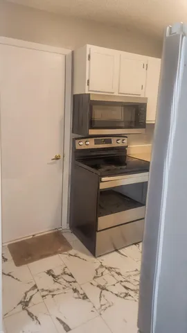 $2,600 | 9 Heights Road Northeast, St. Michael, MN 55376