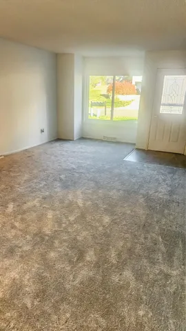 $2,600 | 9 Heights Road Northeast, St. Michael, MN 55376