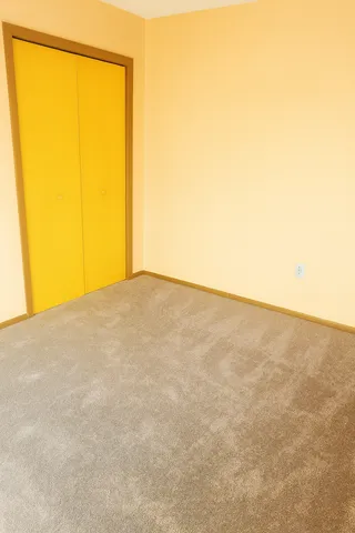 $2,600 | 9 Heights Road Northeast, St. Michael, MN 55376