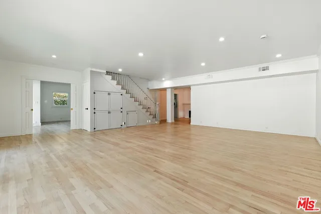 a view of empty room