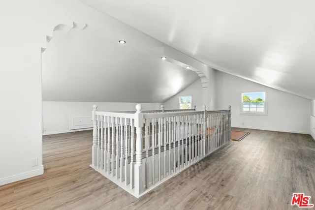 a view of entryway with a front door