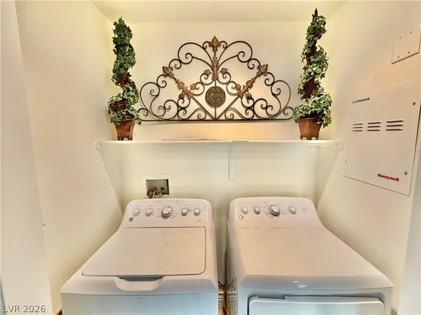 $3,495 | 399 Center Green Drive, Las Vegas, NV 89148