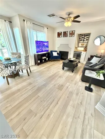 $3,495 | 399 Center Green Drive, Las Vegas, NV 89148