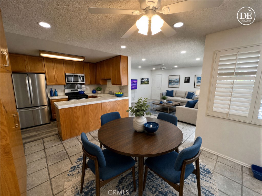 19242 Hamlin Street Reseda, CA 91335 - Photo 4 of 10
