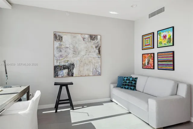 $17,900,000 | 100 South Pointe Drive, Unit 3203, Miami Beach, FL 33139