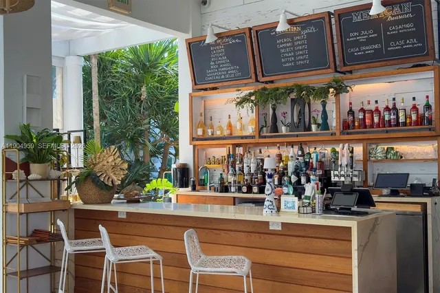 $17,900,000 | 100 South Pointe Drive, Unit 3203, Miami Beach, FL 33139