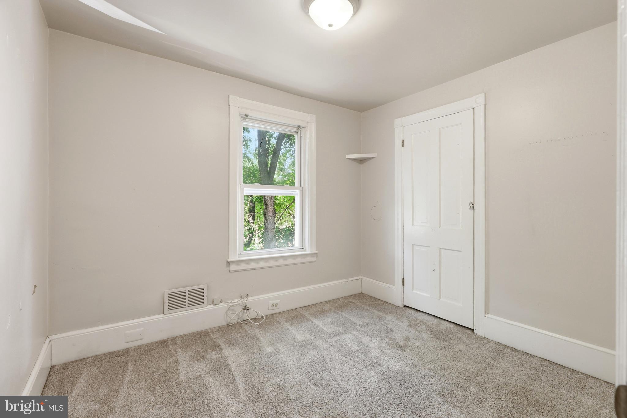 910 Columbus Road Burlington, NJ 08016 - Photo 18 of 33