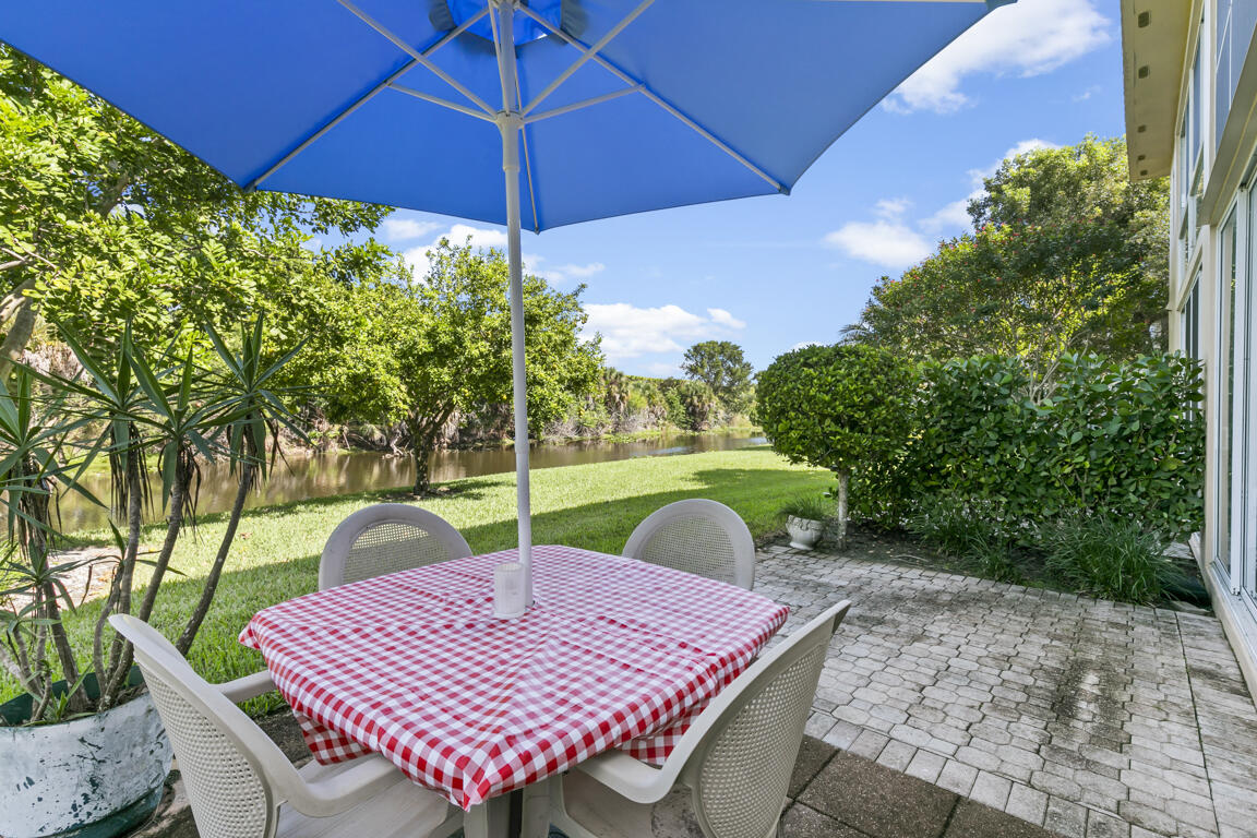 641 Palm View Drive, Unit 2 Naples, FL 34110 - Photo 20 of 29 1F3A2937