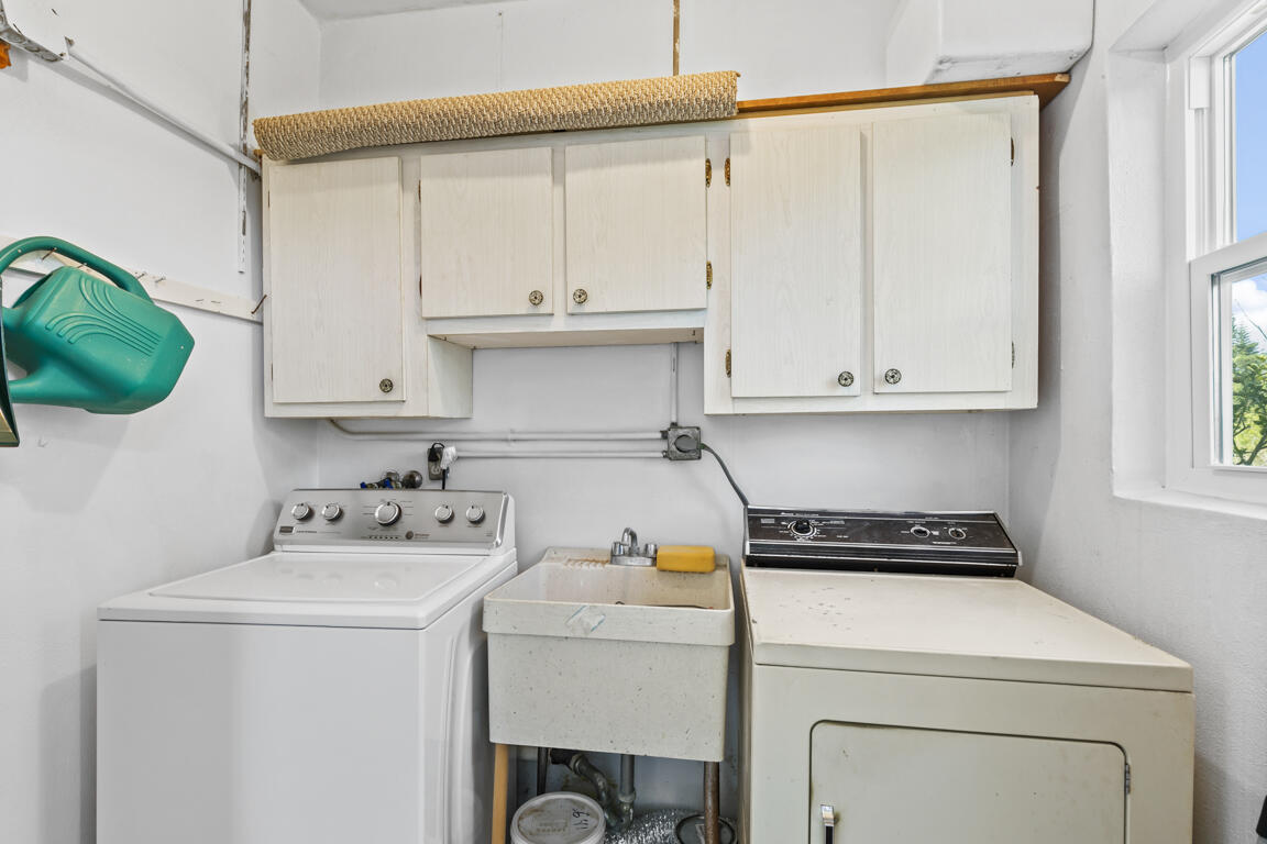 641 Palm View Drive, Unit 2 Naples, FL 34110 - Photo 21 of 29 1F3A2946