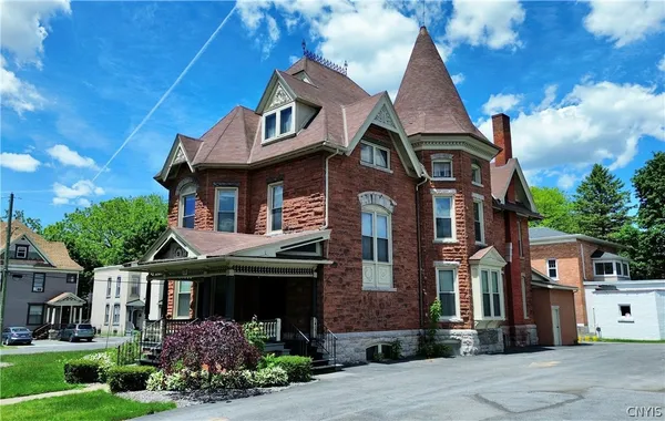 $4,600 | 75 East Genesee Street, Auburn, NY 13021