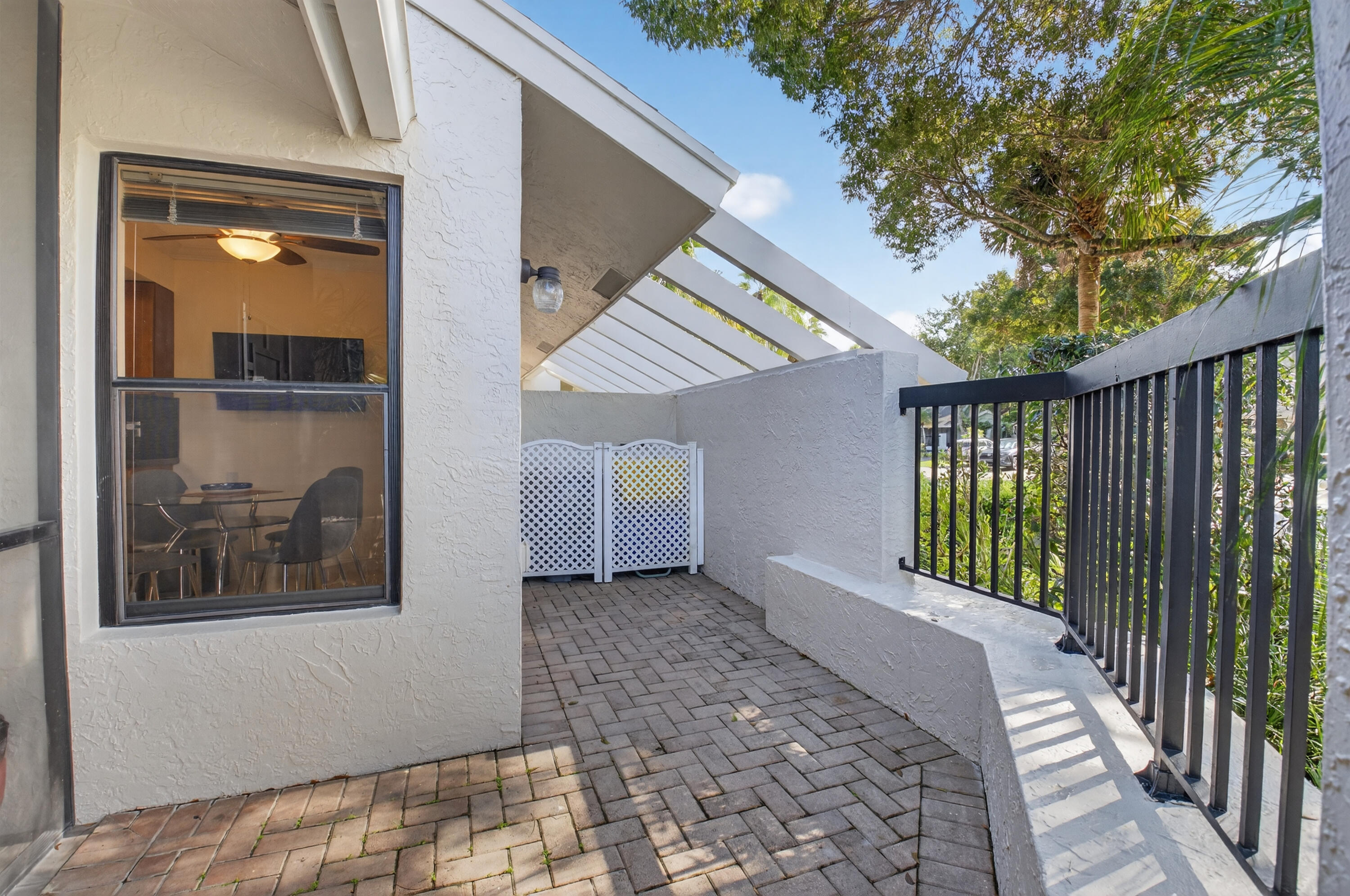 10911 Lake Front Place Boca Raton, FL 33498 - Photo 30 of 46 DSC_4355