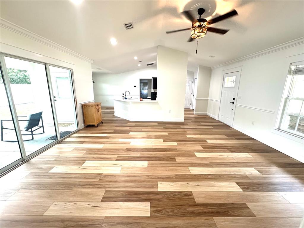 6870 Southwest 109th Lane Ocala, FL 34476 - Photo 3 of 17