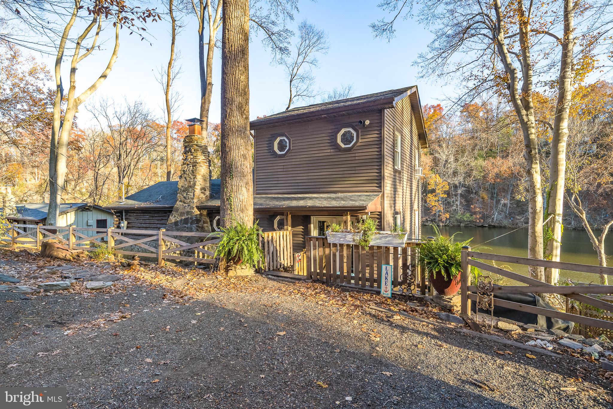 11999 Manning Road Manassas, VA 20112 - Photo 6 of 76 a view of a street with sitting area