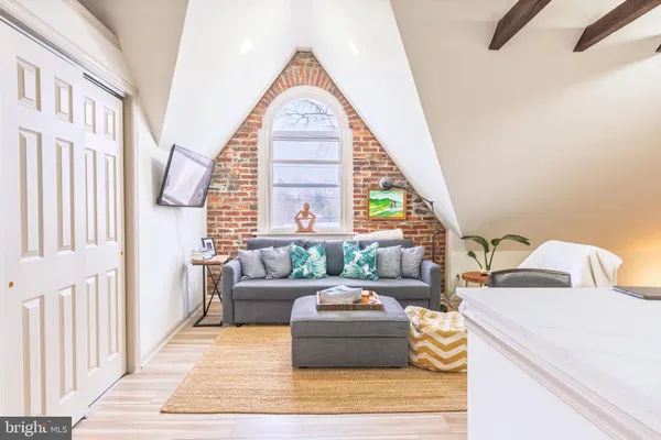 $2,162 | 22 South Haddon Avenue, Unit 6, Haddonfield, NJ 08033