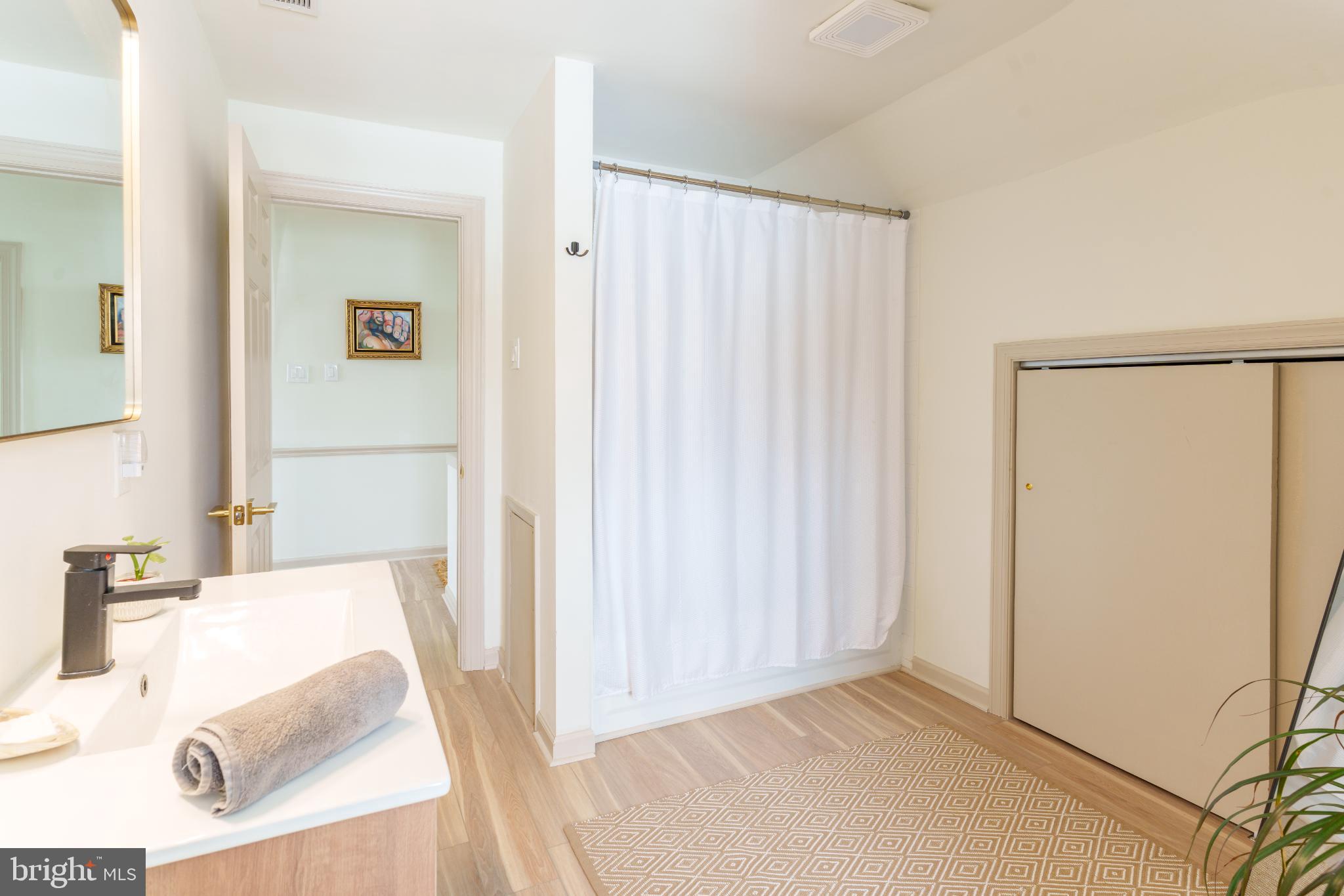 22 South Haddon Avenue, Unit 6 Haddonfield, NJ 08033 - Photo 9 of 13