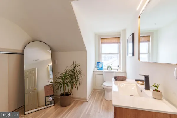 $2,162 | 22 South Haddon Avenue, Unit 6, Haddonfield, NJ 08033