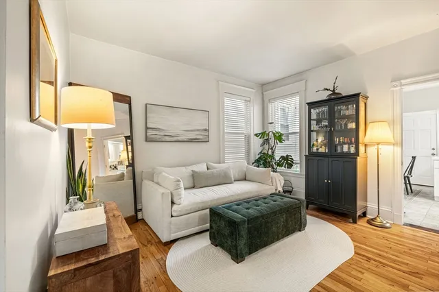 $1,800,000 | 37 M Street, Boston, MA 02127