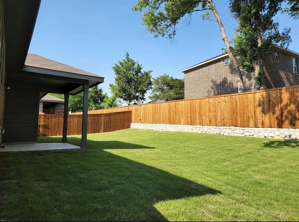 2043 Atlantic Avenue Anna, TX 75409 - Photo 23 of 25 a view of a backyard