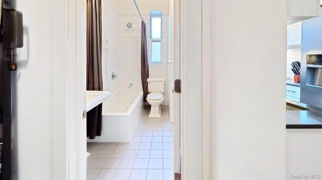 $2,995 | 73-12 35th Avenue, Unit D43 | Jackson Heights