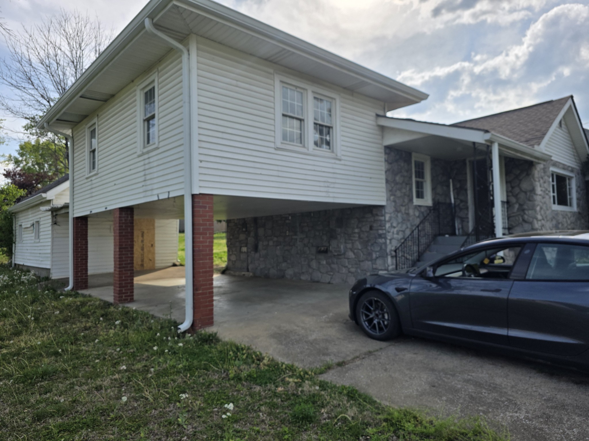 1241 Pierce Road Madison, TN 37115 - Photo 2 of 21