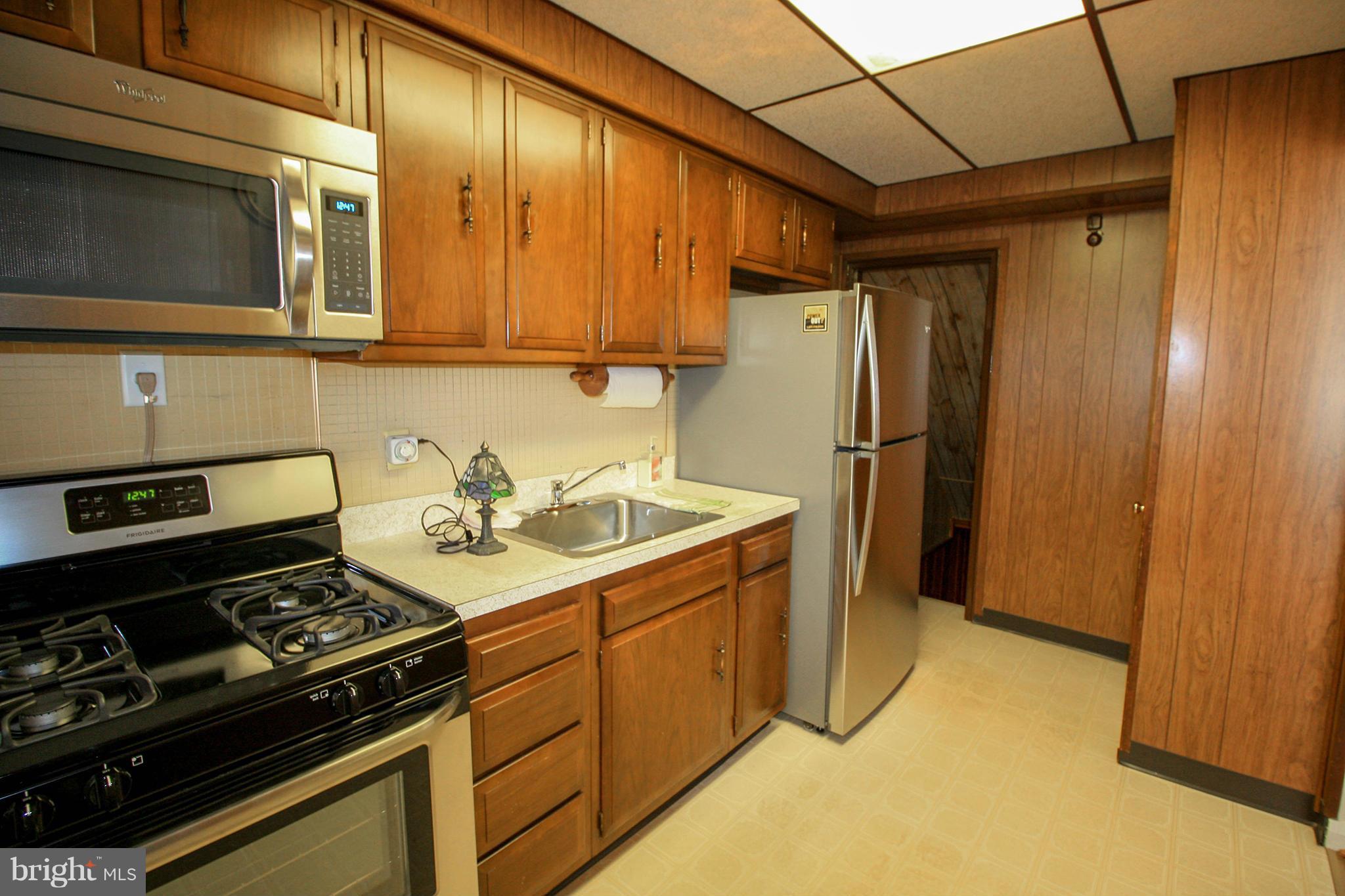 1914 Ormand Road Baltimore, MD 21222 - Photo 14 of 26 Kitchen