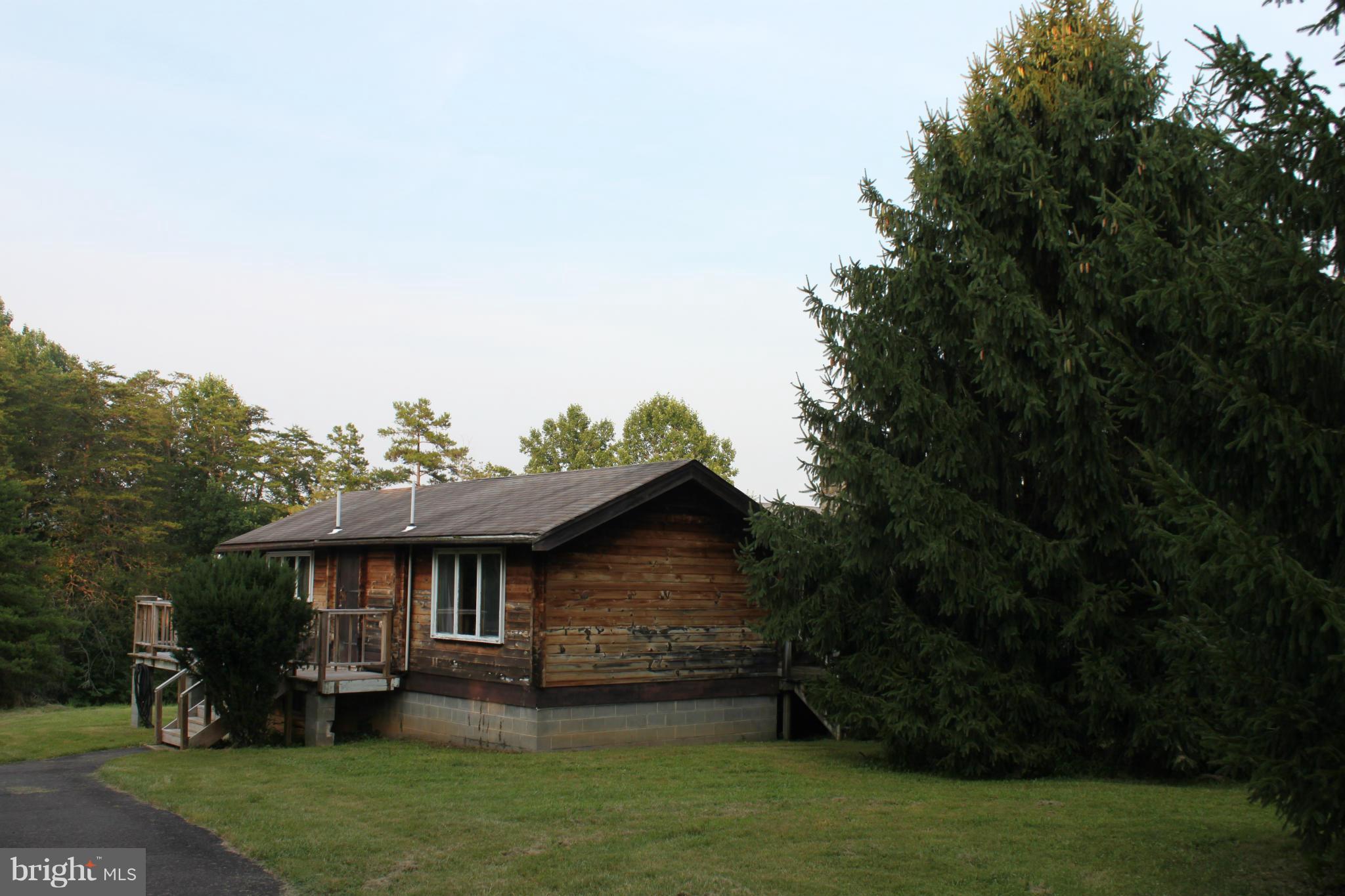 113 Grandview Road Washington, VA 22747 - Photo 1 of 25 Exterior (Front)