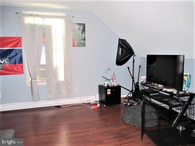 724 South Camp Meade Road Linthicum, MD 21090 - Photo 12 of 31 3rd fl living area could be 4th BR