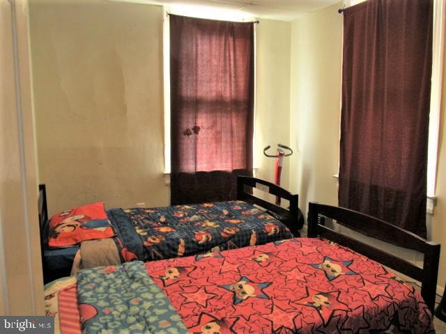 724 South Camp Meade Road Linthicum, MD 21090 - Photo 21 of 31 1st floor bedroom