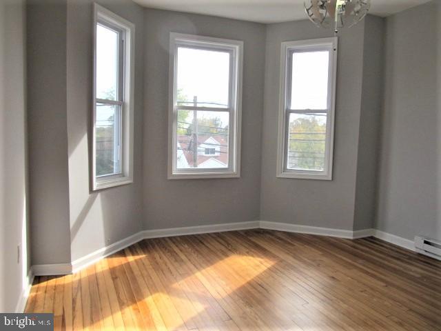 724 South Camp Meade Road Linthicum, MD 21090 - Photo 4 of 31 2nd floor living area